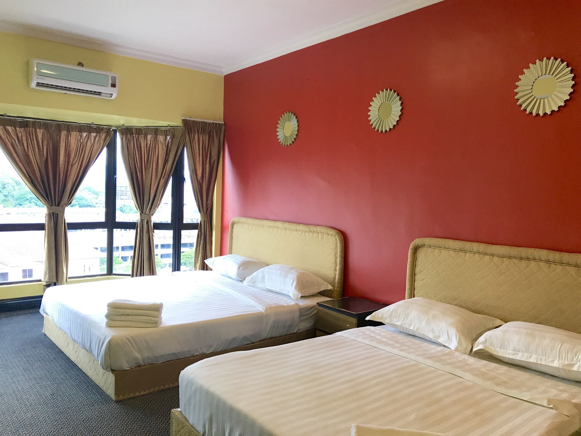 Sunset & Seaview Vacation Condos At Marina Court Resort Condo Kota Kinabalu Buitenkant foto